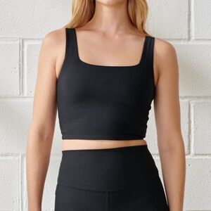 YPB sculptLUX Curve Love Squareneck
Slim Tank size small